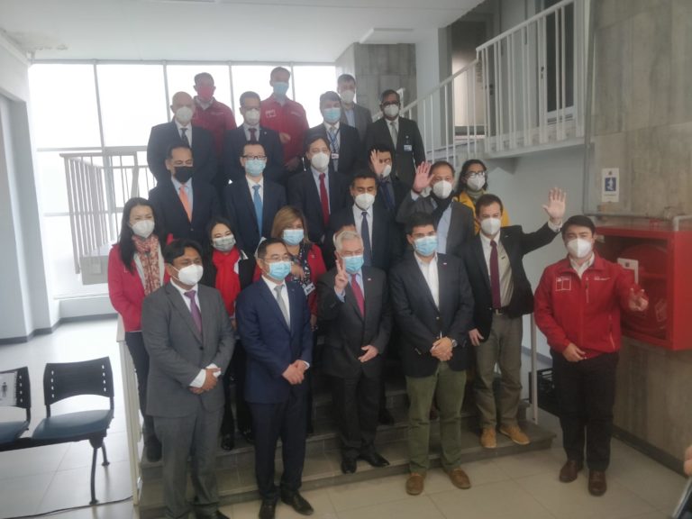 Delegación del laboratorio #Sinovac visita Antofagasta para evaluar la instalación de una planta de manufactura de vacunas