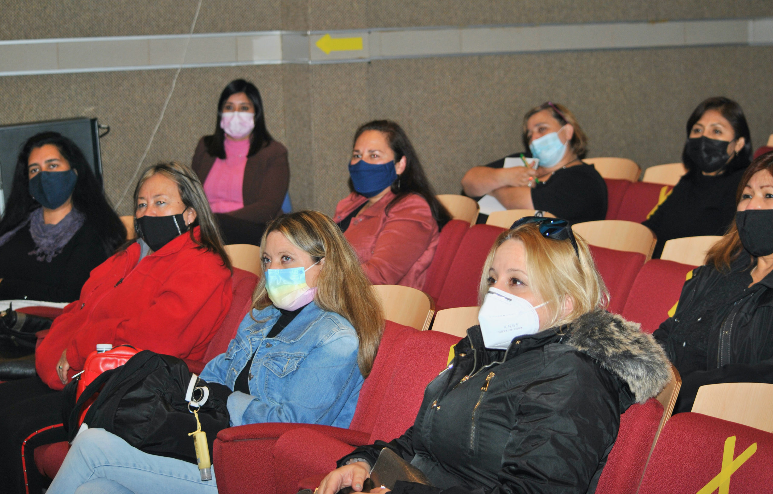 EMPRENDEDORAS DE ANTOFAGASTA SE REUNIERON EN UN TALLER DE AUTOESTIMA Y SALUD MENTAL
