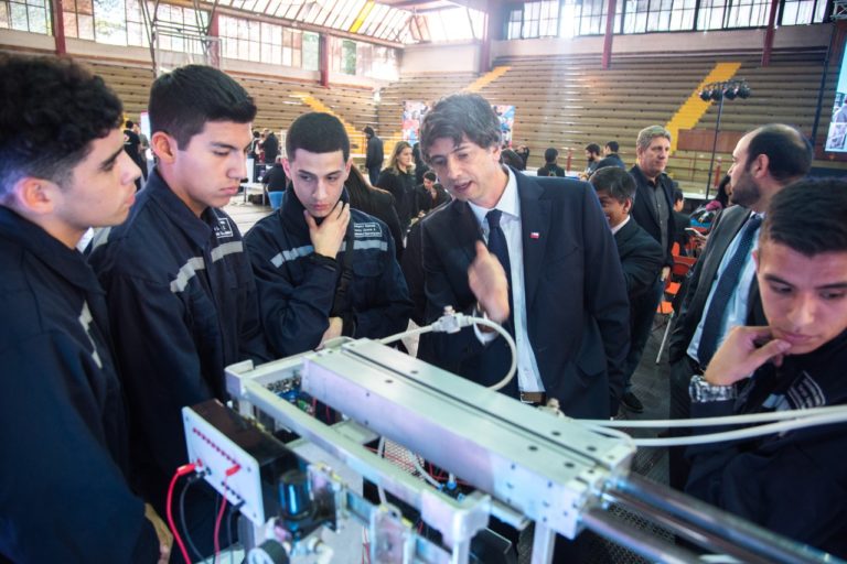 ¡DÍA DE LA EDUCACIÓN TÉCNICO PROFESIONAL, ANÍMATE A SER TP!