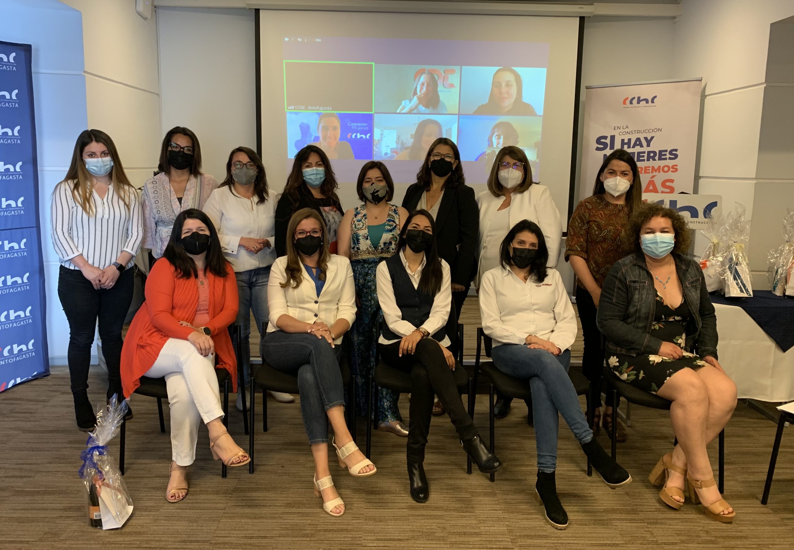 CÁMARA CHILENA DE LA CONSTRUCCIÓN FINALIZÓ PROGRAMA DE LIDERAZGO FEMENINO EN ANTOFAGASTA