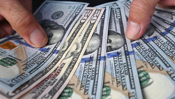 EL DÓLAR EN CHILE CIERRA LA SEMANA BAJO LOS $805