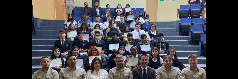 INICIATIVA DE LOMAS BAYAS CAPACITÓ A 33 ESTUDIANTES DEL LICEO LOS ARENALES