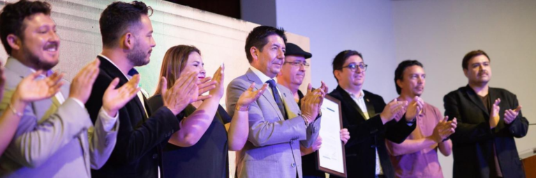 Municipalidad de Antofagasta entrega Ancla de Oro y reconoce a Hijos Ilustres Póstumos