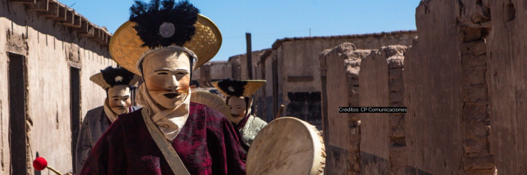 Ckuri, Limpiadores de Pueblos abre sus funciones en el Salar de Atacama